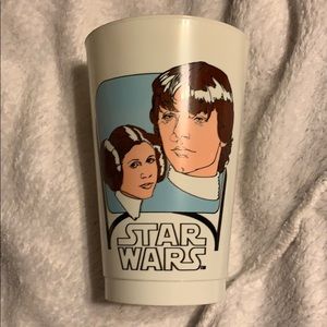 Luke Skywalker and Princess Leia Organa cup
